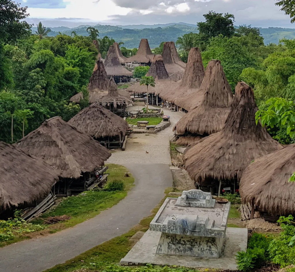 Invest in Sumba's Untouched Paradise - isoola.com